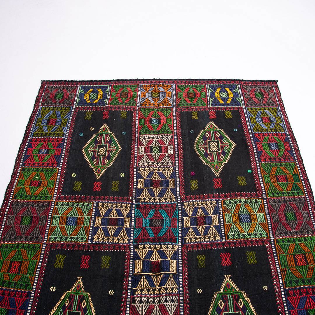 Oriental Kilim Cicim Handmade Wool On Wool 133 X 177 Cm - 4' 5'' X 5' 10'' Black C002 ER01