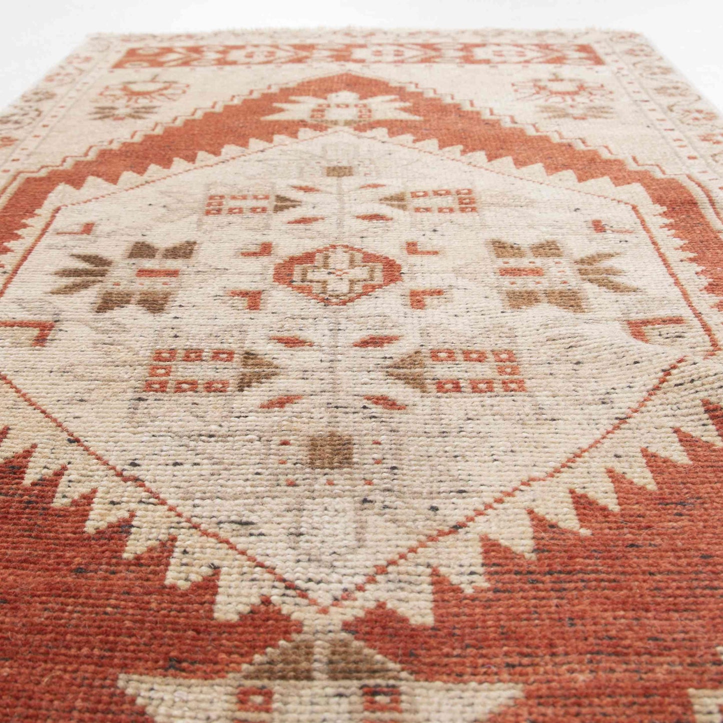 Oriental Rug Anatolian Handwoven Wool On Wool 50 x 115 Cm - 1' 8'' x 3' 10'' Red C014 ER01