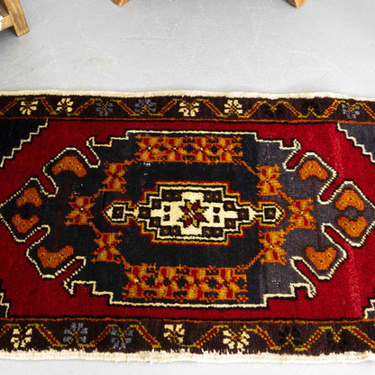 Oriental Rug Anatolian Handwoven Wool On Wool 58 x 110 Cm - 1' 11'' x 3' 8'' Red C014 ER01