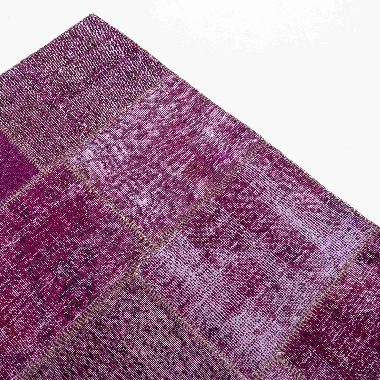 Oriental Rug Patchwork Hand Knotted Wool On Wool 169 x 238 Cm – 5’ 7'' x 7’ 10’’ Fuchsia C020 ER12