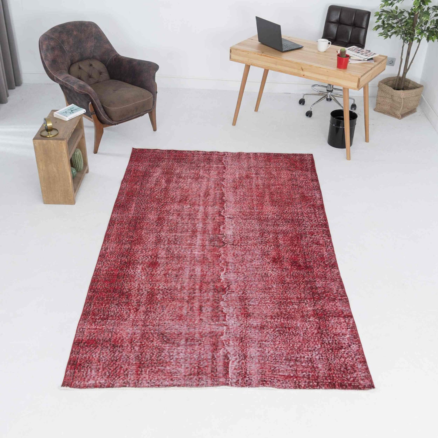 Oriental Rug Vintage Hand Knotted Wool On Cotton 156 x 258 Cm - 5' 2'' x 8' 6'' Red C014 ER12