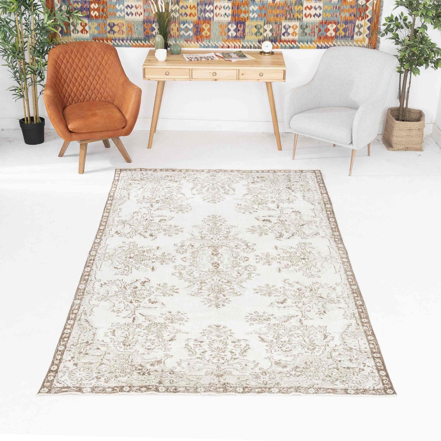 Oriental Rug Vintage Hand Knotted Wool On Cotton 170 x 280 Cm - 5' 7'' x 9' 3'' Sand C007 ER12