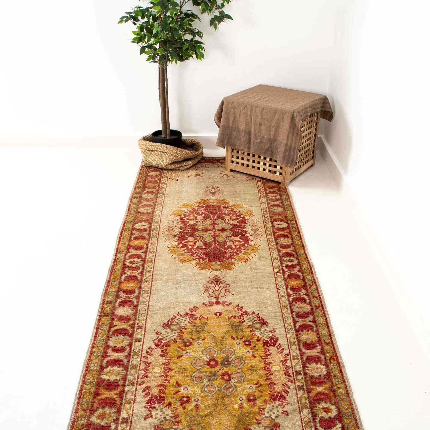 Oriental Turkish Runner Rug Handmade Wool On Wool Anatolian 98 X 426 Cm - 3' 3'' X 14' Sand C007